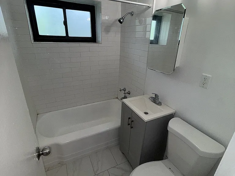 401 Park Pl #3F — Photo 22