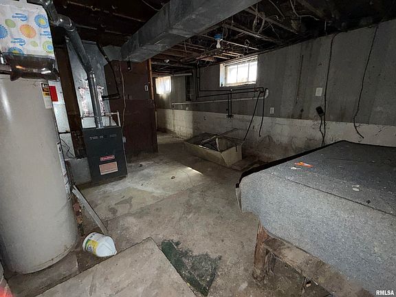 5th image of 2313 S 13th St