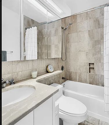 5th image of 415 E 37th St APT 22B