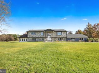 13762 Berlin Tpke, Lovettsville, VA 20180