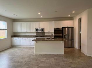 15582 Paprika Ln, Fontana, CA 92336