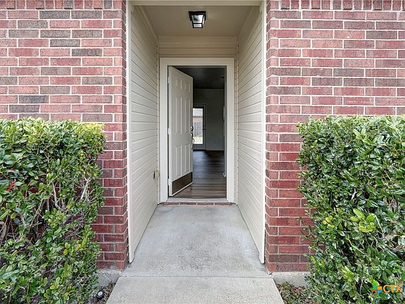 2nd image of 24 McFaddan Ln