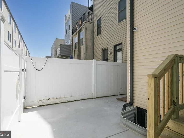 2329 Ellsworth St #1 — Photo 23