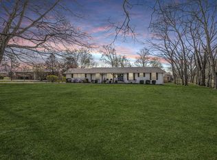 350 Indian Lake Rd, Hendersonville, TN 37075