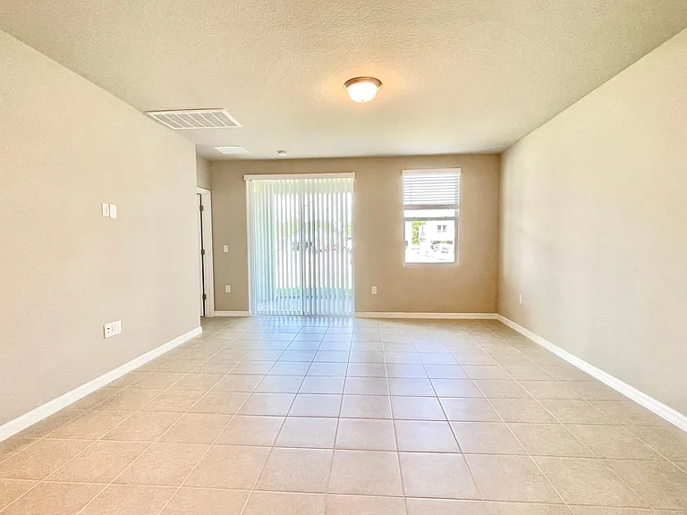 526 Amadoras Way — Photo 10