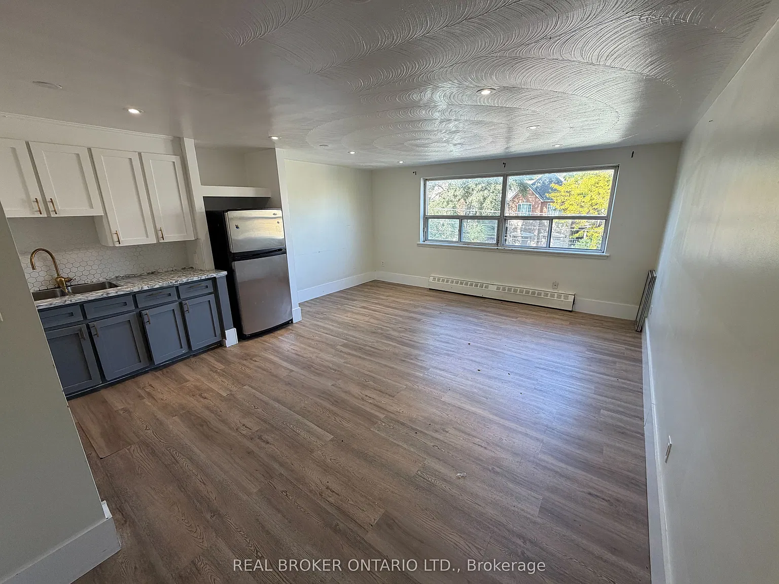 2 bed, $2,200 — Photo 1