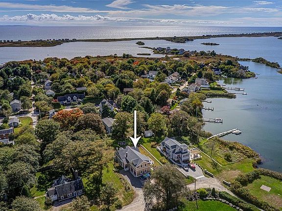 4th image of 82 Maple Dr
