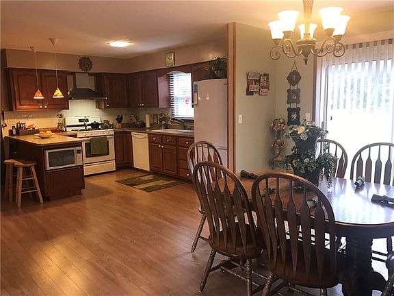 2nd image of 6425 Hearthstone Ln