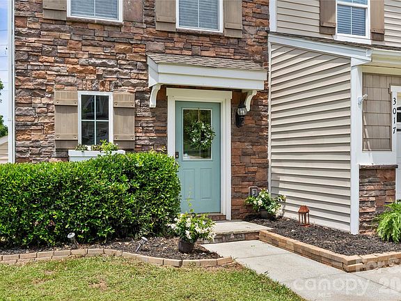 4th image of 3017 Rhododendron Pl