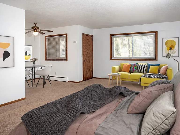 8916 Nicollet Ave S — Photo 12