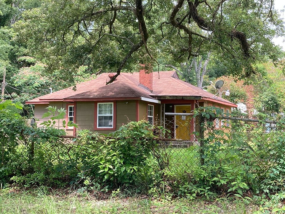2nd image of 2701 Briley St