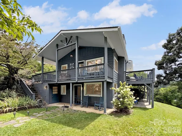 87 Glenview Dr, Lake Junaluska, NC 28745