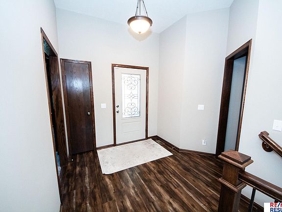 4th image of 121 Broken Arrow Cir