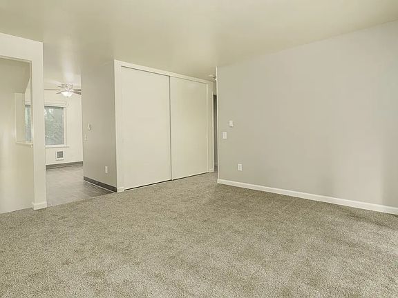 5th image of 4804 176th St SW APT H5