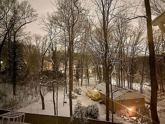 5th image of 3806 Lake Blvd