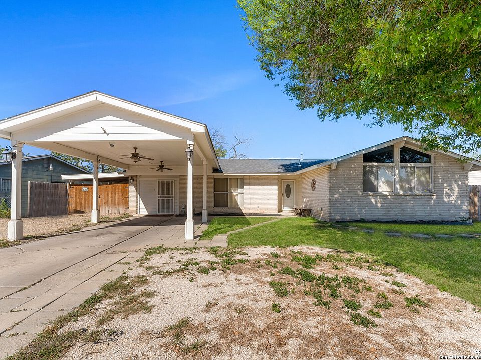 1st image of 5815 CASTLE BROOK DR