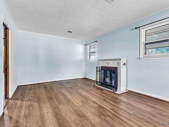 5th image of 519 Wisteria Rd