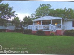 1182 Ivy Rd, Douglas, GA 31533