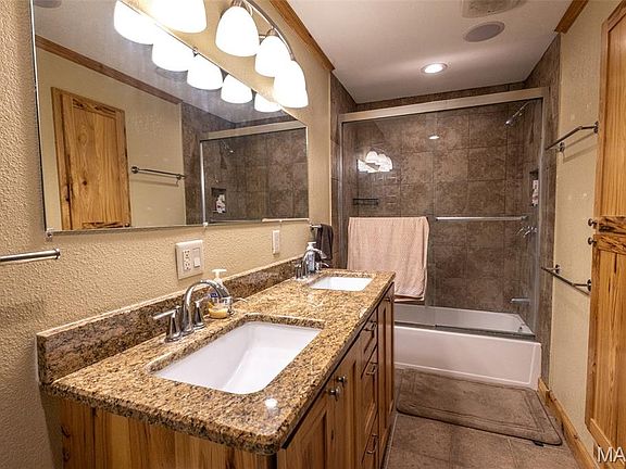 3rd image of 308 W 5th St