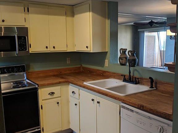 3rd image of 1601 W Sunnyside Dr Unit 119
