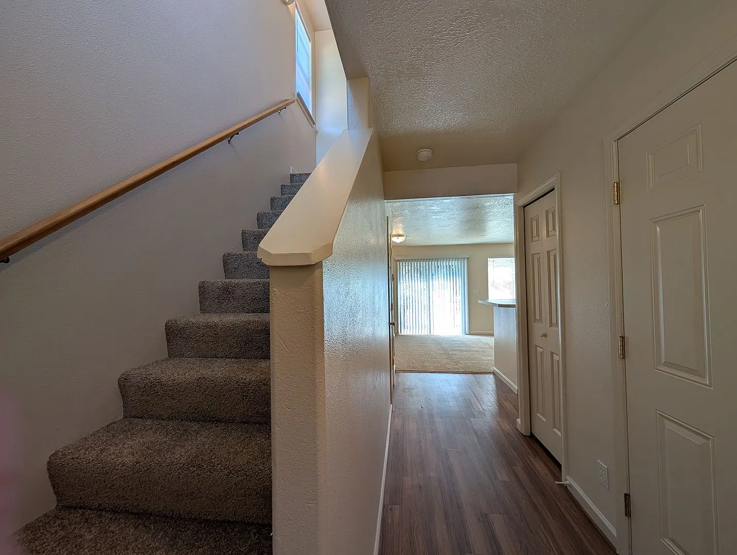 3-Bedroom, 1.5-Bath Duplex In The Thurston Area of Springfield! — Photo 3