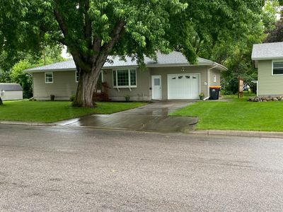220 S 2nd St, Bird Island, MN, 55310