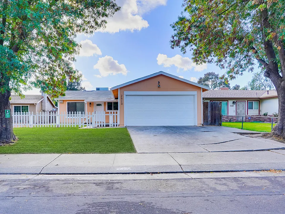 2524 Pemberton Ct