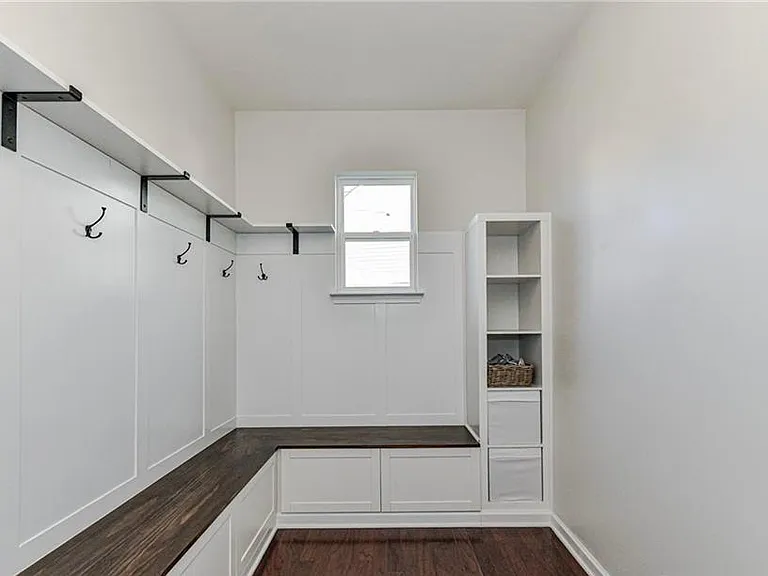 8914 Loch Glen Way — Photo 15