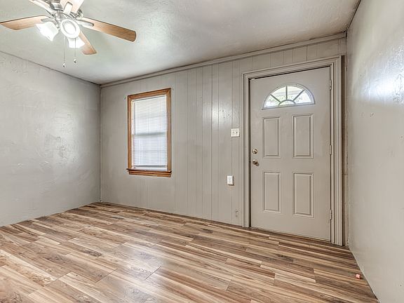4th image of 211 S 6th St