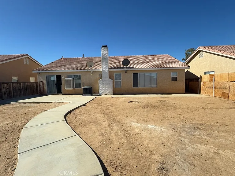 11028 Pemberton Way — Photo 29