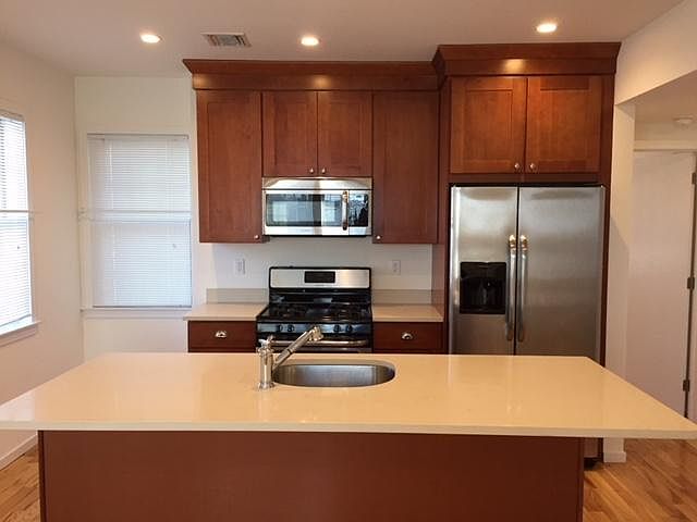 1st image of 1 Willowdale Ave #3