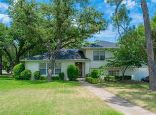 1215 Emerson Ln, Denton, TX 76209