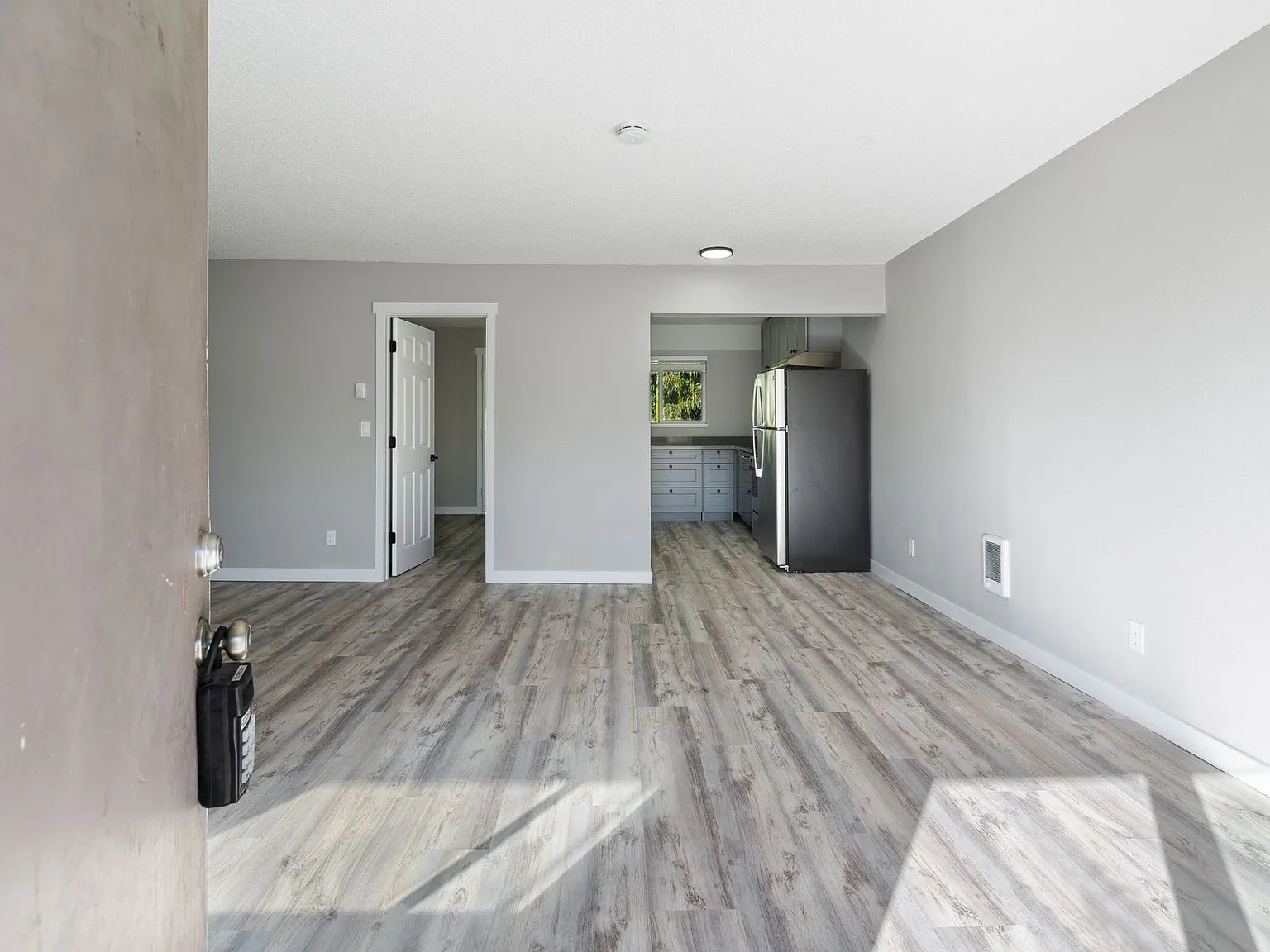 Eastside Village Apartments — Photo 4