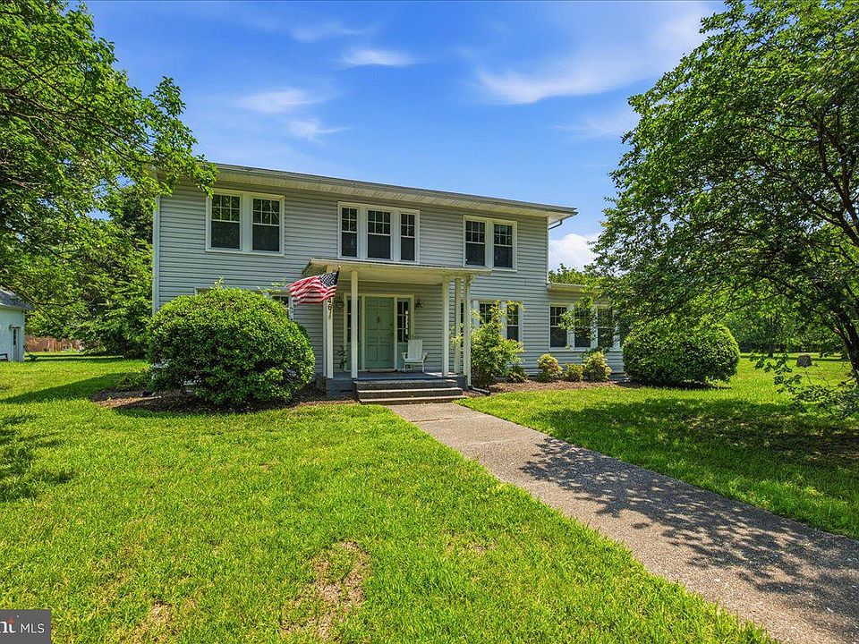 1st image of 16146 Thomas Rd