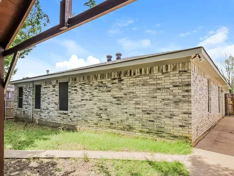 5909 Northfield Dr — Photo 15