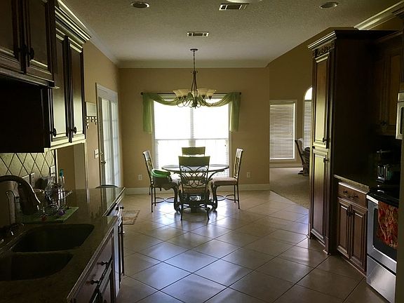 4th image of 6110 Cottonwood Ln