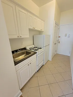 Rented by Corcoran | media 7