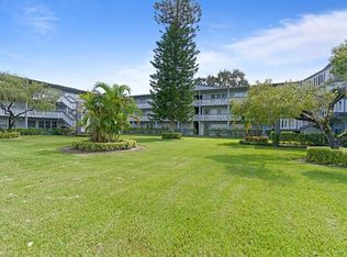 227 Suffolk Dr #F, Boca Raton, FL 33434