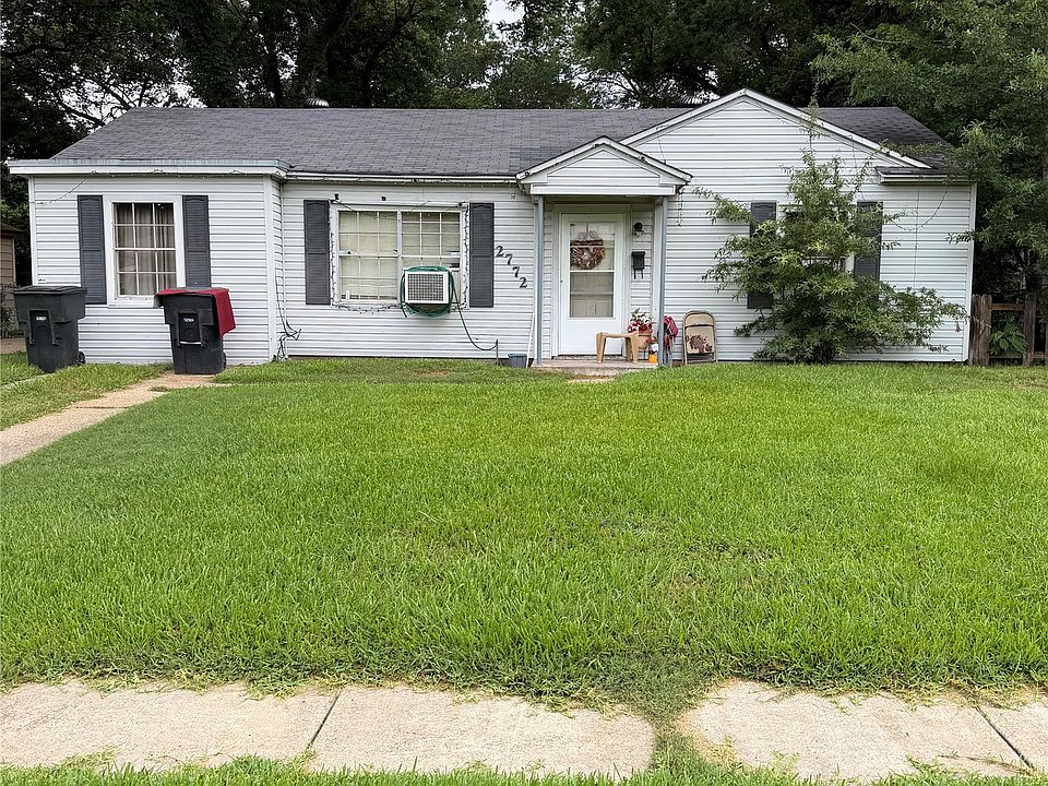 1st image of 2772 Rosemont St
