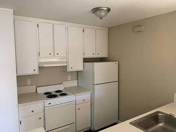 4th image of 3631 Oak Creek Dr Unit C