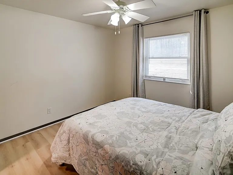 7203 Fortune Dr #1 — Photo 20