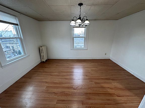 5th image of 2 N 12th St #2