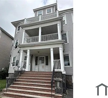 585 Norfolk St #2