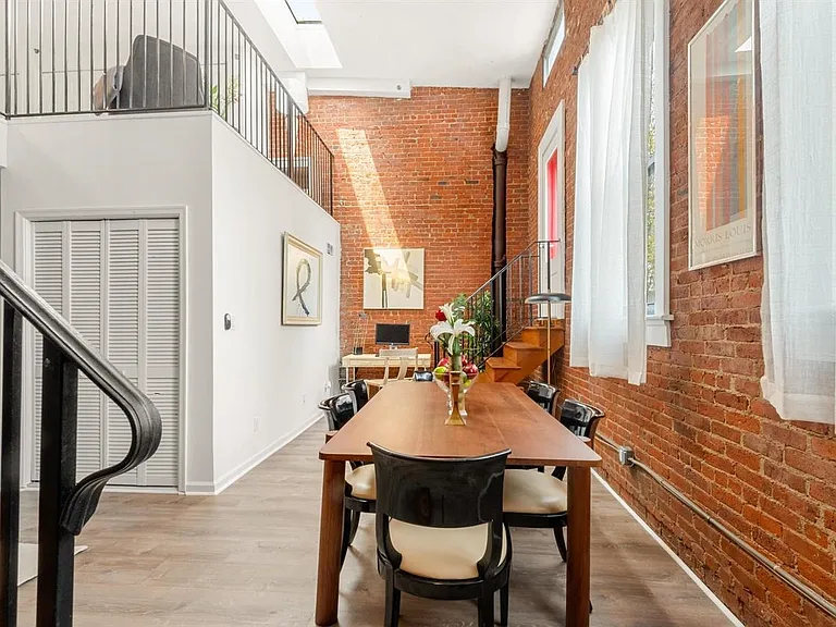 46 Irving St #2R — Photo 26