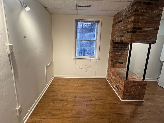 3rd image of 914 N Calvert St APT 2R