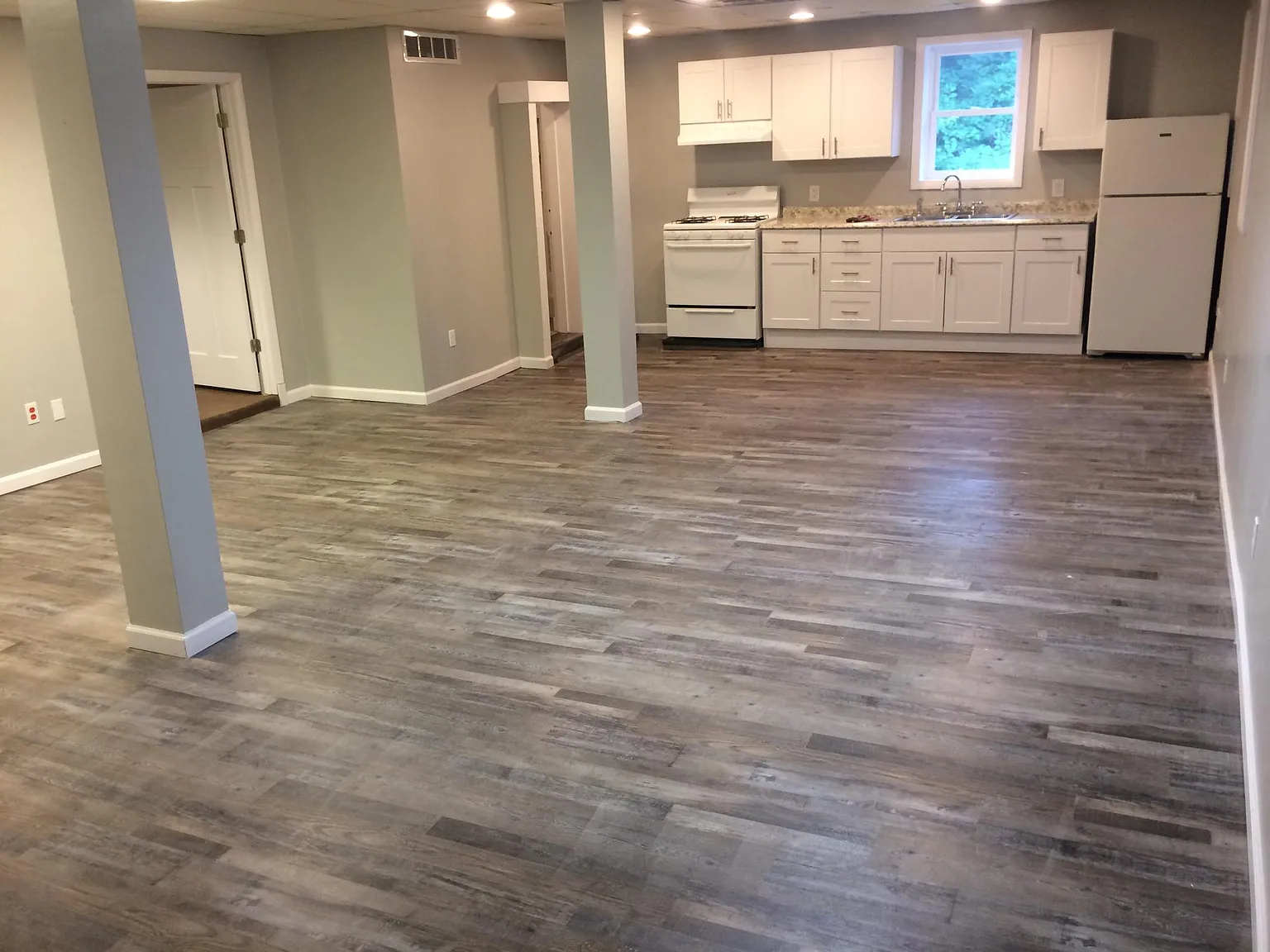 2 bed, 1020 sqft, $950 — Photo 3