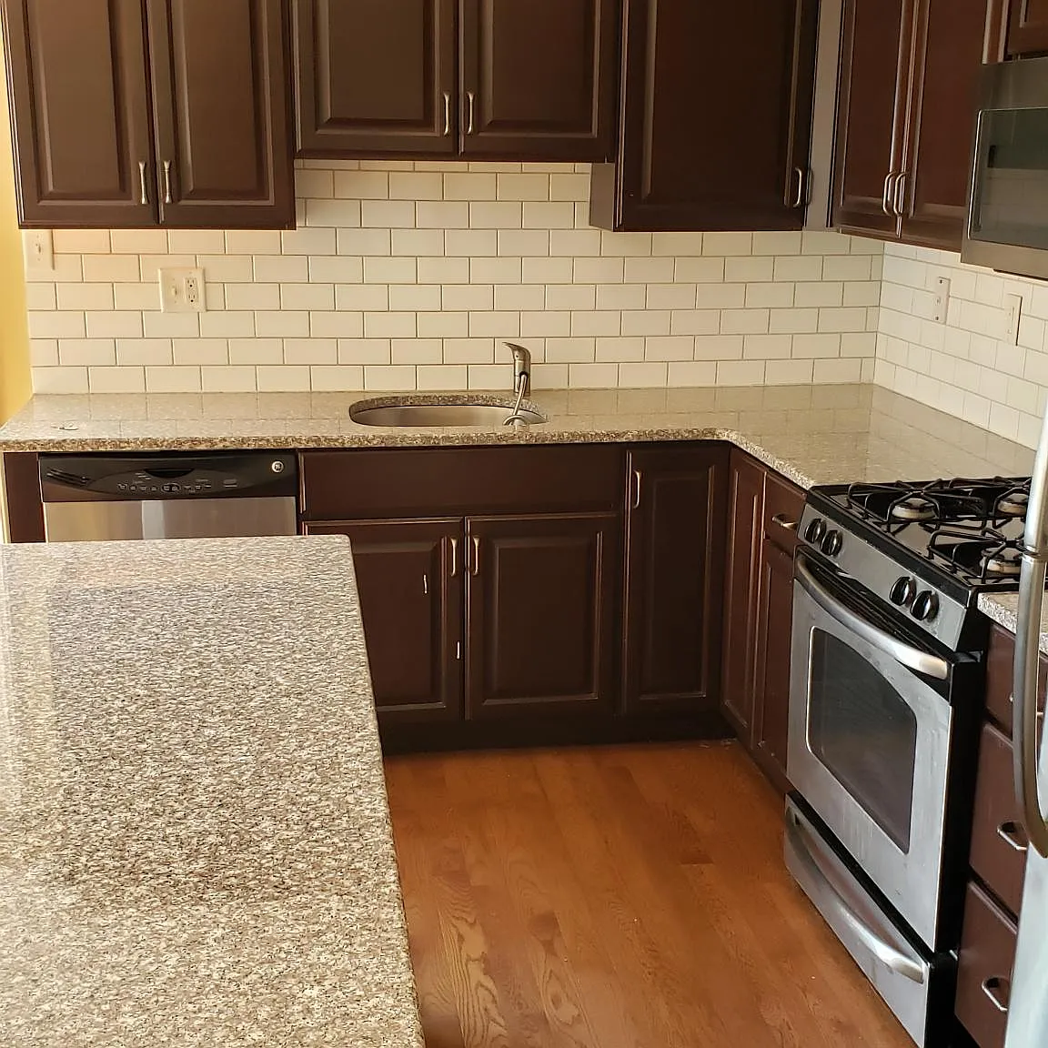 2 bed, $2,900 — Photo 4