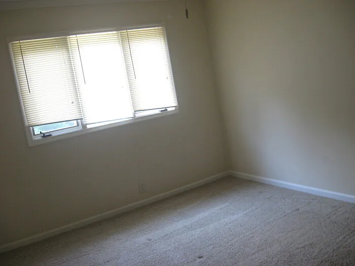 5633 Parker St — Photo 9