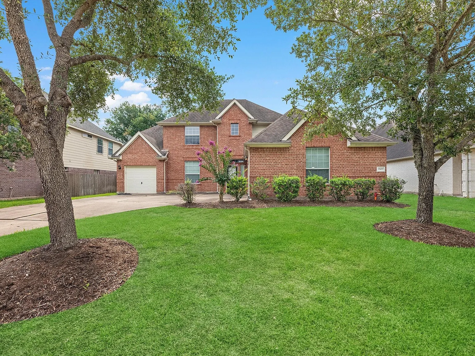 5 bed, 4.0 bath, 3414 sqft, $3,000 — Photo 3