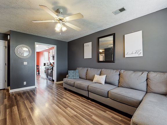 2nd image of 1163 Catawba Way